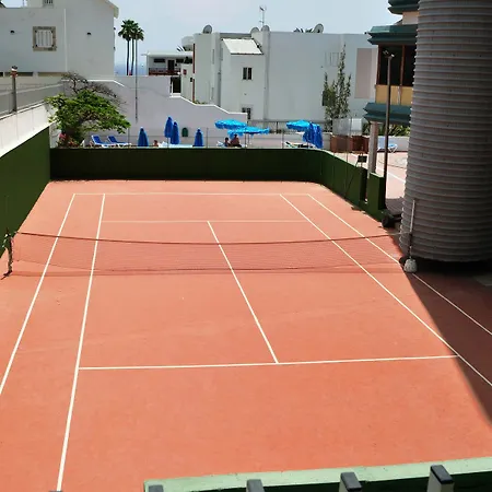 מלון Hl Suitehotel - Adults Only 4*